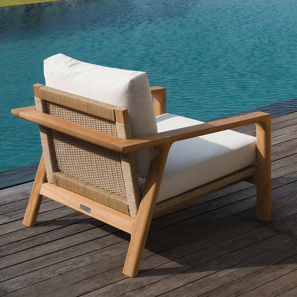 HANA LOUNGE CHAIR