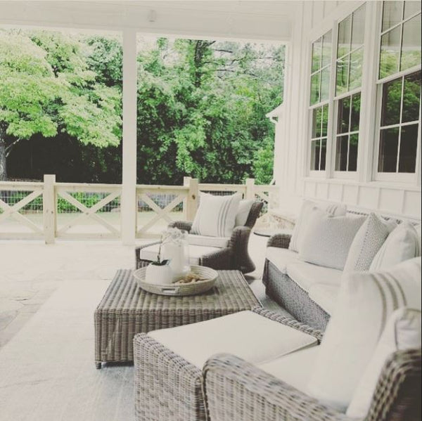 SAG HARBOR SWIVEL ROCKER LOUNGE CHAIR