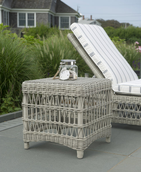 SOUTHAMPTON SIDE TABLE/STOOL