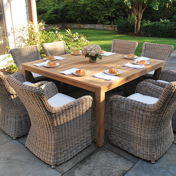 WAINSCOTT SQUARE DINING TABLES