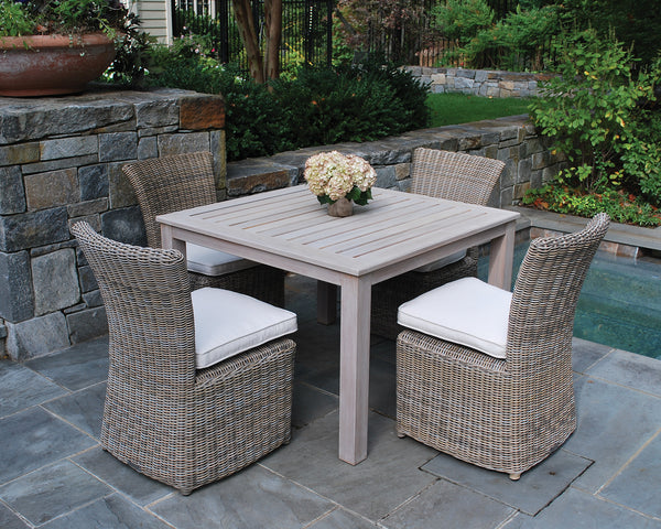 WAINSCOTT SQUARE DINING TABLES
