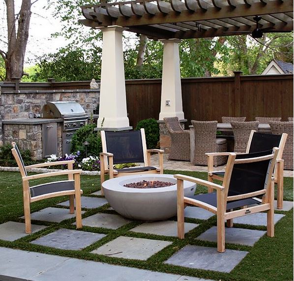 ST. TROPEZ CLUB CHAIR